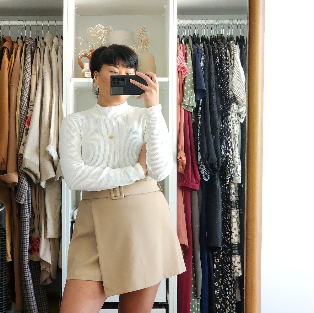 Uniqlo Mock Neck Sweater